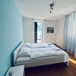 Brissago Lake Apartment アパート ブリッサーゴ
