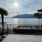 Brissago Lake Apartment アパート ブリッサーゴ