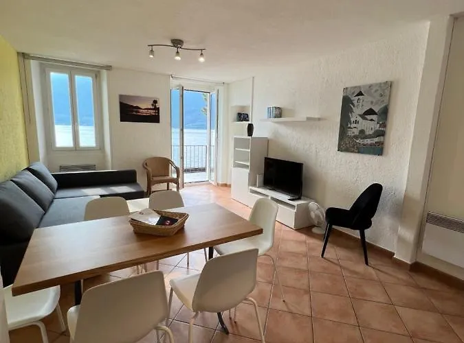 Brissago Lake Apartment *